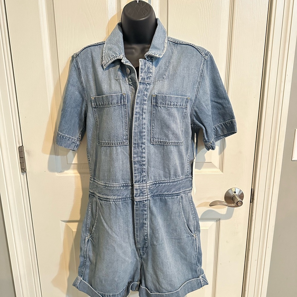 Woman’s AMO Skip Denim Romper Size Small